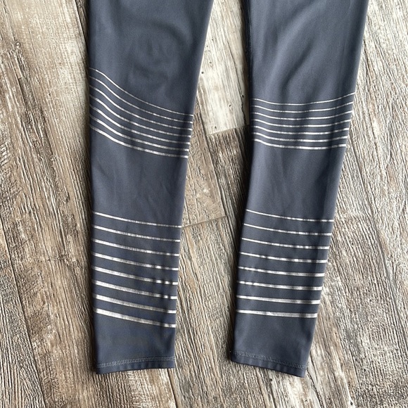 Z by Zobha Carbon Stripe Com-pression Leggings, Medium - Picture 4 of 12
